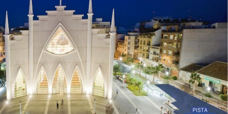 Torrevieja adjudica las obras de construcción de una pista deportiva en la Plaza de Oriente