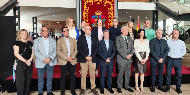 Exito de la Feria Municipal de Formación Profesional y Universitaria en Orihuela