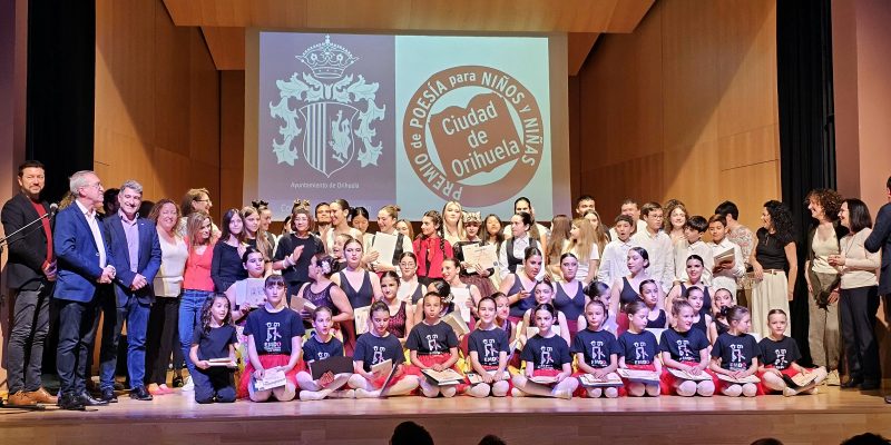 Orihuela entrega el XVI Premio de Poesía para niños a Javier González