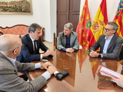 El solar junto a la Iglesia de Santiago de Orihuela pasa a titularidad municipal