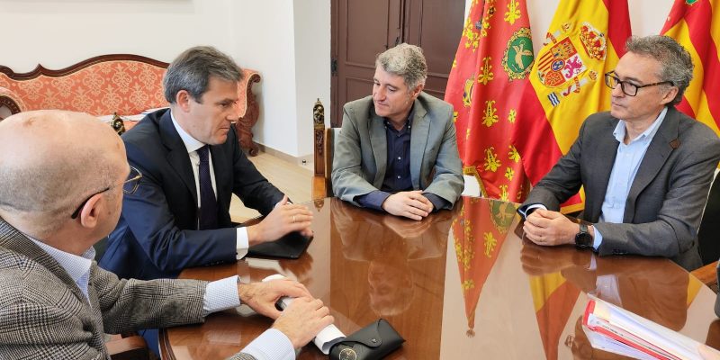 El solar junto a la Iglesia de Santiago de Orihuela pasa a titularidad municipal
