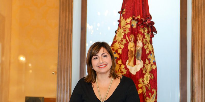 El PSOE denuncia que una edil de VOX de Orihuela con dedicación exclusiva está dando clases