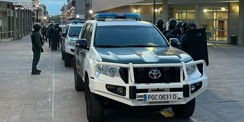 Detienen a una mujer por vender drogas desde una peluquería de Almoradí