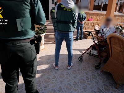 Investigan a una persona por dirigir una residencia de mayores clandestina en la Vega Baja