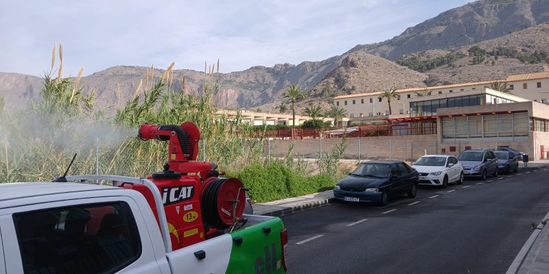 Orihuela refuerza la prevención de plagas de mosquitos