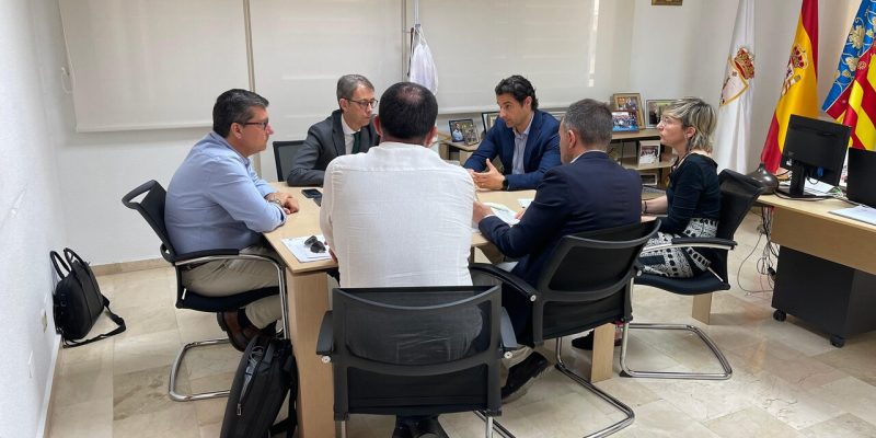 Torrevieja aborda con la Generalitat los próximos proyectos de vivienda
