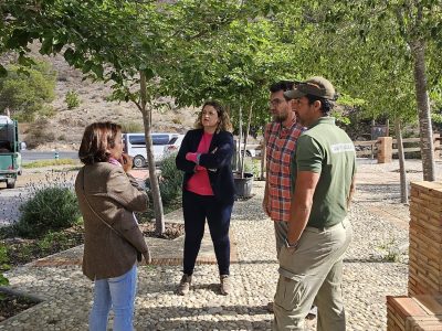 Orihuela mejora la zona verde del mirador del Palmeral