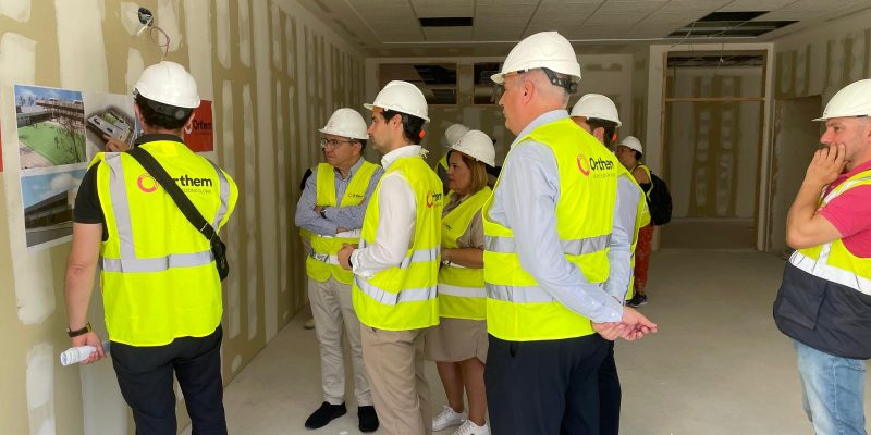 El alcalde de Torrevieja y el Conseller de Educación visitan el colegio público Amanecer