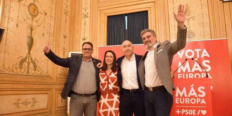 Los socialistas de la provincia de Alicante han celebrado un encuentro mitin provincial en Orihuela, con la presencia del diputado nacional Alejandro Soler, el candidato a la elecciones europeas, Fran Maciá; el secretario general del PSOE en la Vega Baja, Joaquín Hernández, y la secretaria general de Orihuela, Carolina Gracia