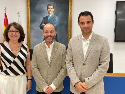 Jesús Segarra es nombrado nuevo director de la sede universitaria de Torrevieja