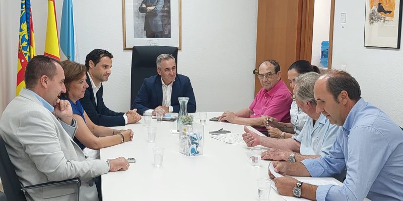 El conseller Barrachina reclama Gobierno la inversión para reutilizar aguas depuradas en la Vega Baja