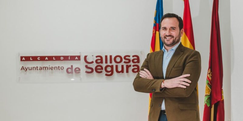 El alcalde de Callosa presenta el proyecto de reforma de la "Ordenanza Ómnibus"
