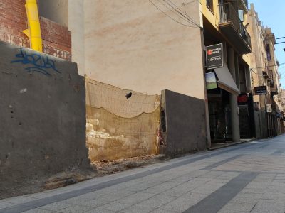 La Junta de Gobierno Local de Orihuela ha aprobado el proyecto de la ordenanza municipal que regulará el Registro Municipal de Solares y Edificios a Rehabilitar (RMSER). Esta normativa busca facilitar la intervención en inmuebles que requieren edificación o rehabilitación