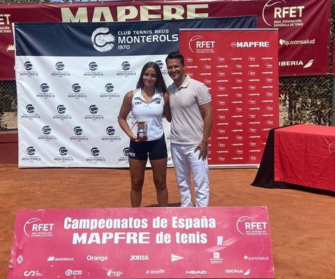 La tenista bigastrense Charo Equiva se proclama campeona de España Junior
