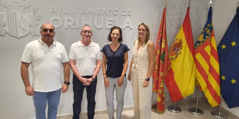 Orihuela busca eliminar la brecha digital entre la población