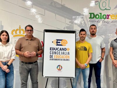 Dolores dota de 27.000 euros a los centros escolares a través del Plan Educand@