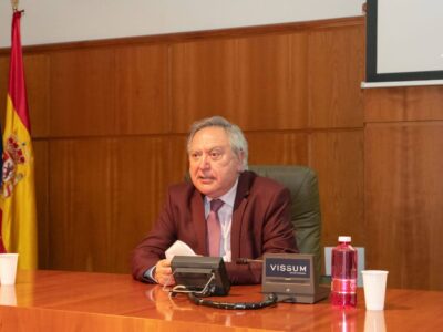 El oriolano Juan José Sánchez Balaguer ha sido elegido miembro del Comité Consultivo del Foro Mundial 4.0 sobre Economía Creativa. El encuentro internacional reúne a 60 oradores de 30 países en nueve mesas temáticas, entre ellas una sobre educación en la cuarta revolución industrial