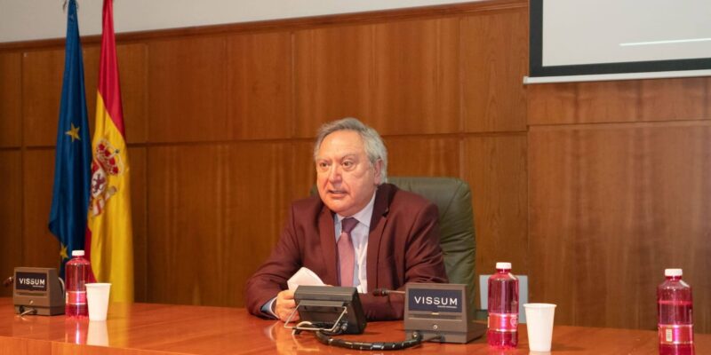 El oriolano Juan José Sánchez Balaguer ha sido elegido miembro del Comité Consultivo del Foro Mundial 4.0 sobre Economía Creativa. El encuentro internacional reúne a 60 oradores de 30 países en nueve mesas temáticas, entre ellas una sobre educación en la cuarta revolución industrial