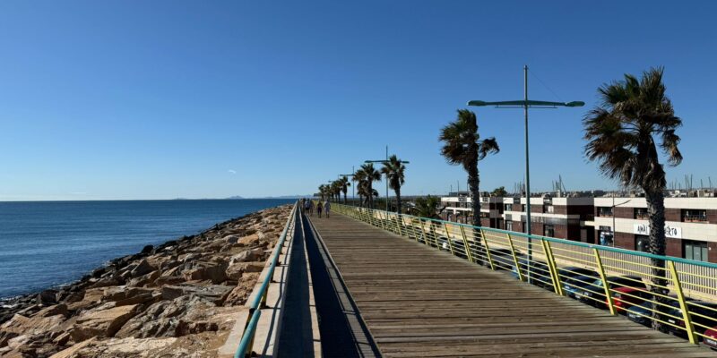 Comienzan las obras de reparación del Dique de Levante en Torrevieja