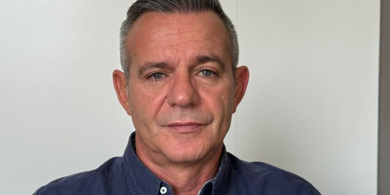 Enrique Riquelme formaliza su candidatura a la Presidencia de los Moros y Cristianos de Orihuela