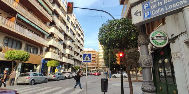 Orihuela renovará los semáforos más antiguos para garantizar la seguridad vial