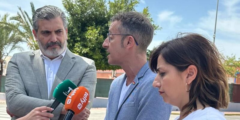El PSOE presenta en las Cortes una PNL sobre los colegios de la costa de Orihuela
