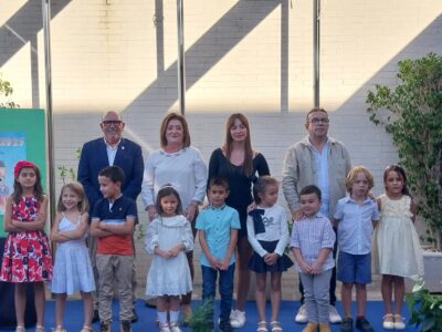 El colegio de Hurchillo presenta su cartel de fallas y sus cargos falleros 2025