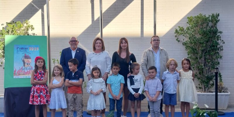 El colegio de Hurchillo presenta su cartel de fallas y sus cargos falleros 2025