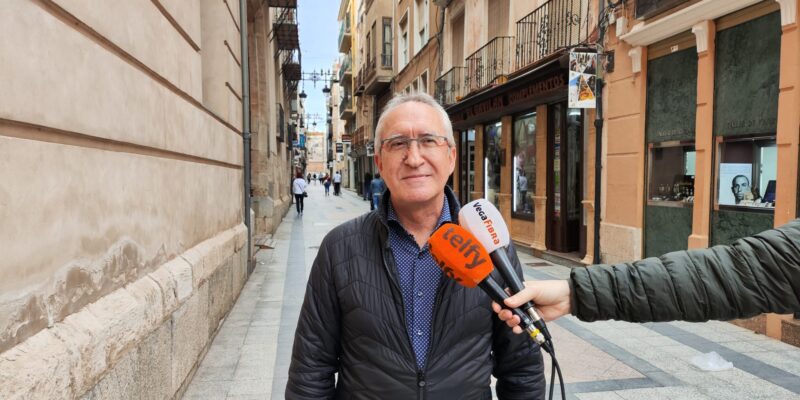 Orihuela premiará la decoración navideña de los escaparates