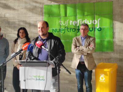 Rafal inicia una campaña informativa para impulsar el reciclaje
