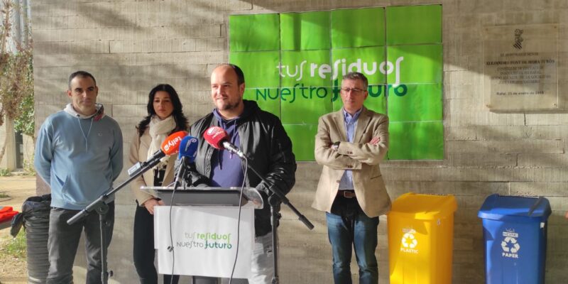 Rafal inicia una campaña informativa para impulsar el reciclaje