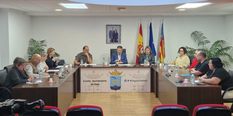 Rafal aprueba igualar la tasa de basura al coste real y reducir su déficit