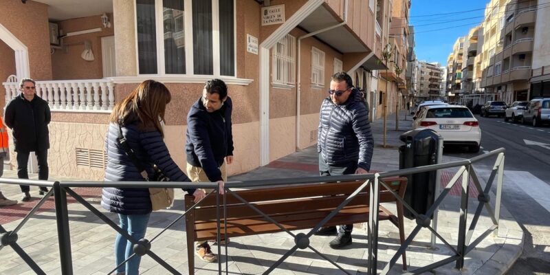 Torrevieja invierte un millón de euros en la reurbanización de la calle Caballero de Rodas