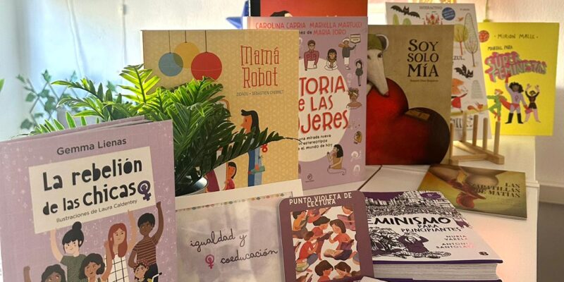 Orihuela fomenta la creación "Puntos de violeta de lectura" en los colegios