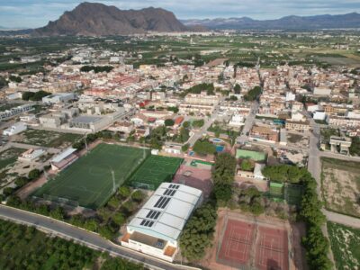 Rafal ahorrará 25.000 euros al año en luz con la instalación de placas fotovoltaicas