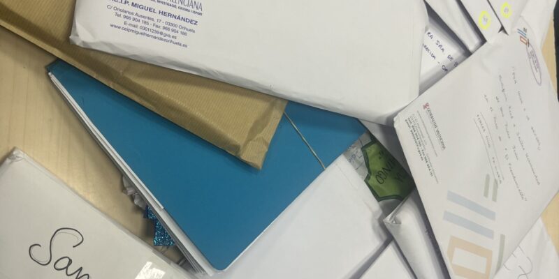 Más de 3.000 escolares participan en el Concurso de Tarjetas Navideñas de El Prendimiento de Orihuela