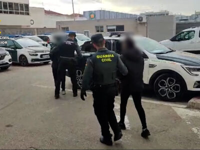 Detenida en Torrevieja una pareja por la robos con violencia con el método del "Tirón"
