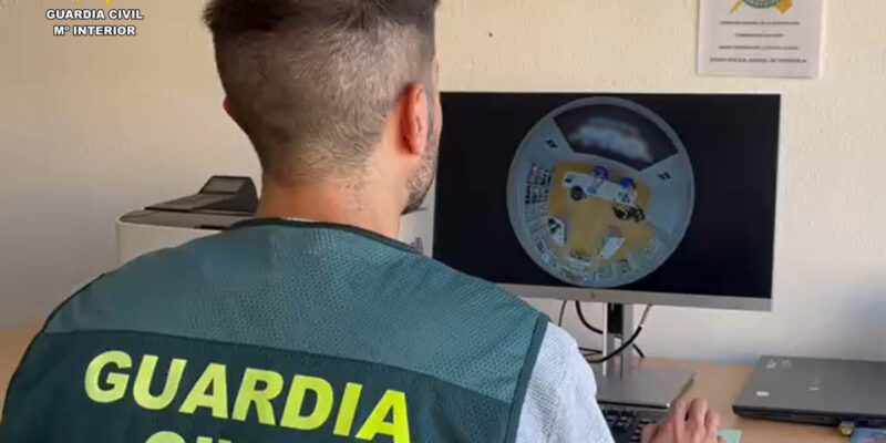 Una denuncia en Torrevieja permite la detención den Madrid de dos personas por estafas, hurto y otros delitos