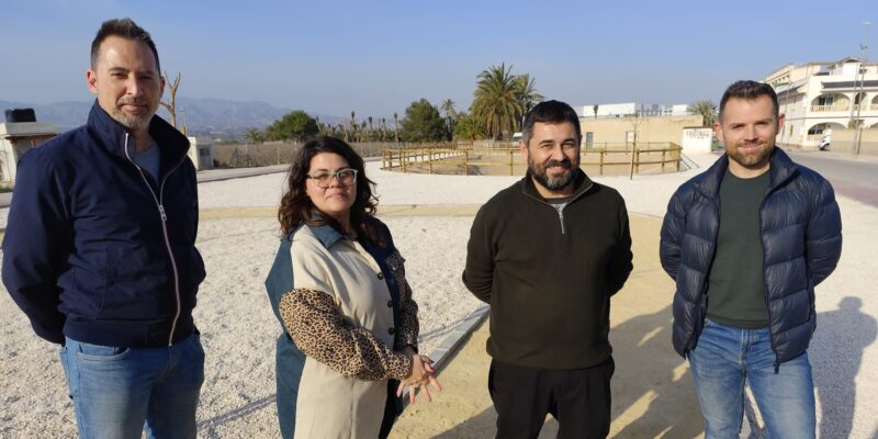 San Isidro inaugura un nuevo parque inundable en la calle Primavera, que permite dar uso a una parcela que estaba abandonada y deteriorada en el barrio Virgen de Fátima, y cuenta con un tanque de tormenta que puede acumular cerca de 700 litros de agua procedente de lluvias torrenciales