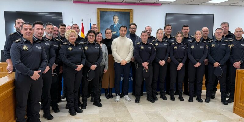 Torrevieja da la bienvenida a 20 nuevos agentes de Policía Local que toman posesión