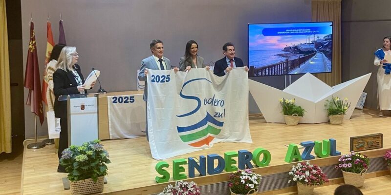 Premian a la costa de Orihuela con la distinción Sendero Azul 2025