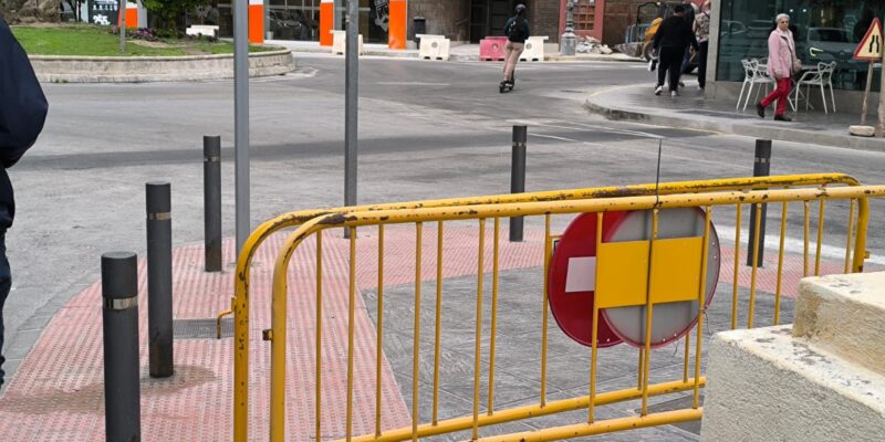 El PSOE propone la instalación de pionas de seguridad abatibles en zonas claves de Orihuela