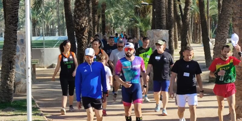 El atleta oriolano Juanmi López consigue el reto solidario por el autismo