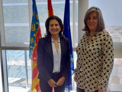 Orihuela trata en Valencia las necesidades de las familias del municipio