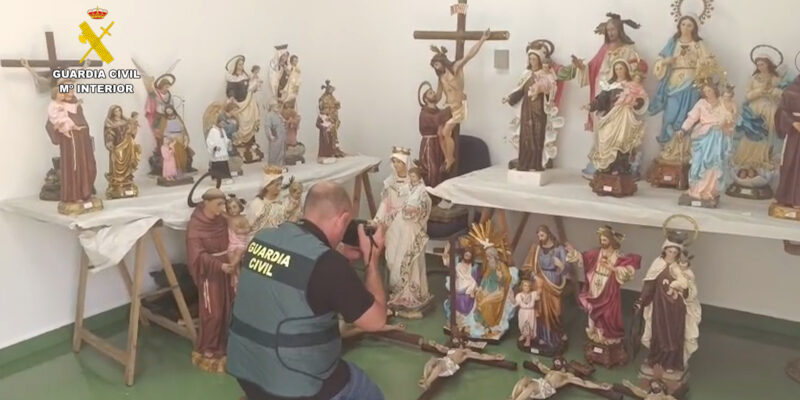 La Guardia Civil recupera imágenes sacras robadas en el Cementerio de Orihuela