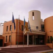 Los Montesinos concede ayudas al transporte a 50 estudiantes