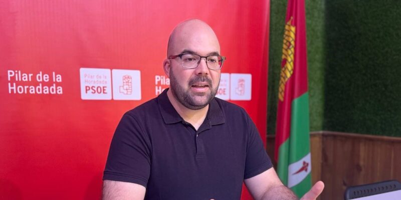 El PSOE exige a los populares que garanticen el retén de bomberos de verano en Pilar de la Horadada. Los socialistas muestran su preocupación y permanecen en contacto con los diputados socialistas para hacer seguimiento del conflicto