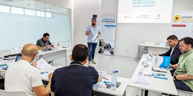 El III Programa 'Torrevieja Emprende' llega a la final con nueve propuestas de negocio