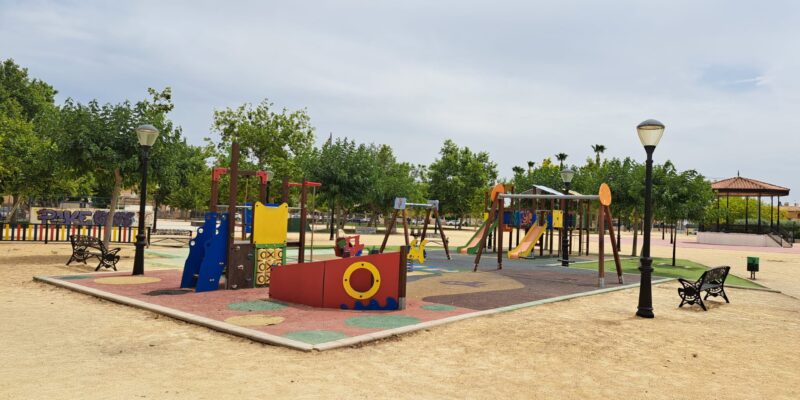 Almoradí solicita una subvención para instalar islas de sombra en parques y plazas
