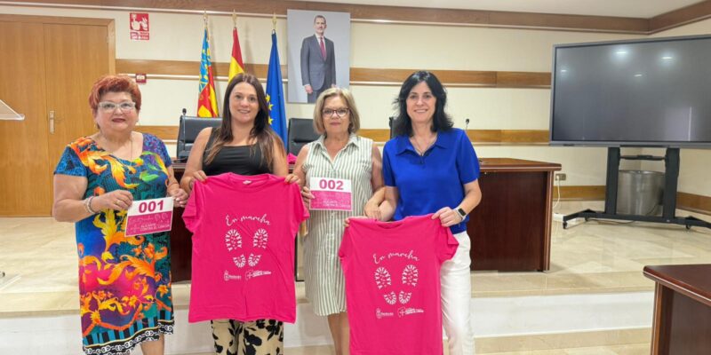 El Ayuntamiento dona 500 camisetas para la marcha contra el cáncer que tendrá lugar el 19 de octubre. Las inscripciones estarán abiertas a partir del 15 de julio en la Asociación Alicante para la Lucha contra el Cáncer y en el Ayuntamiento